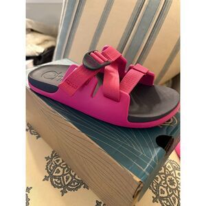 NIB Chacos Kids Chillos Slide in Magenta size 4M